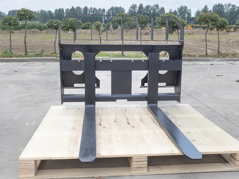 TS65/TS100 Wheeled Skid Steer Loader