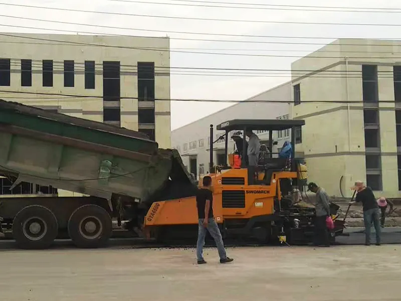 GYA4500 Track Asphalt Paver